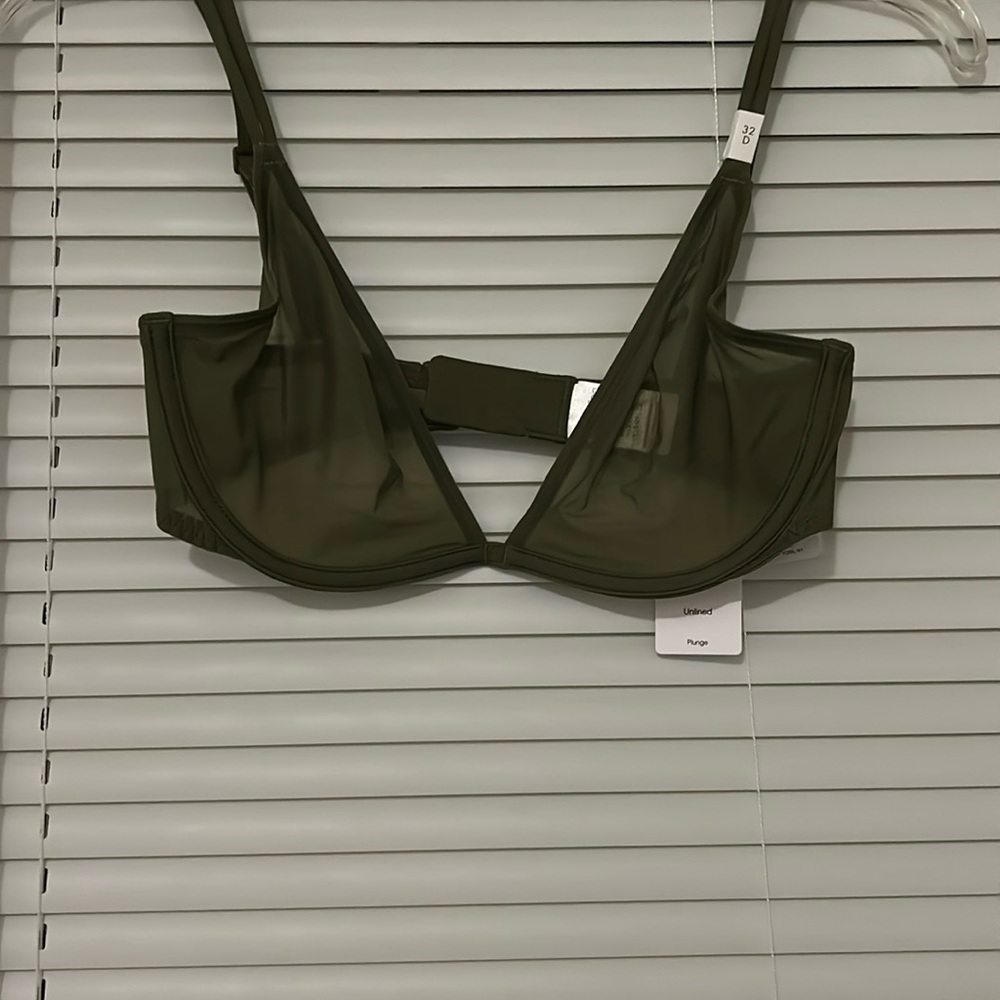 NWT Calvin Klein Green Underwire Bra